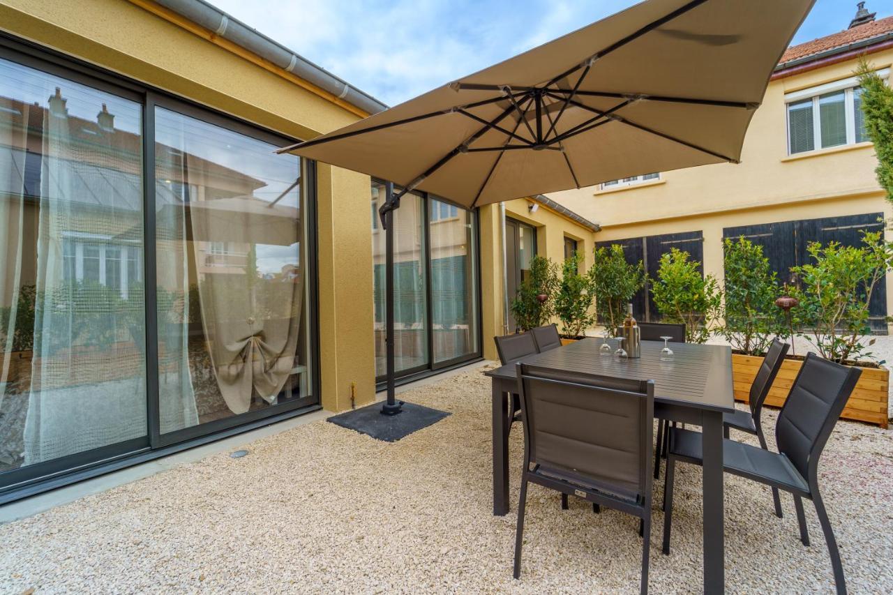 Maisons Calmes Avec Terrasses Et Garages Centre-ville B Et C *